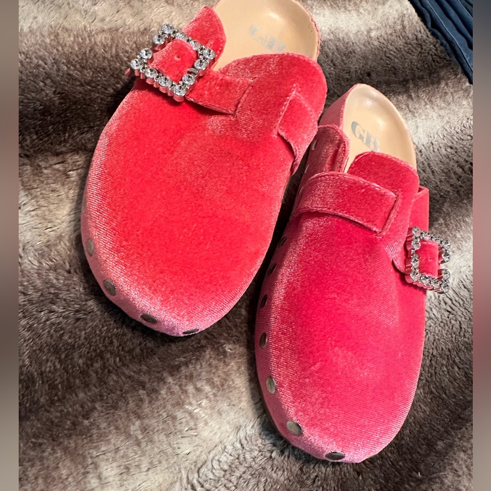 Gianni Bini Pink Velvet Shoes - Picture 3 of 5